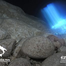 野外洞穴：撒丁岛的水下奇迹
